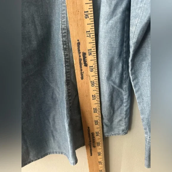 Banana Republic denim shirt - Picture 9 of 9